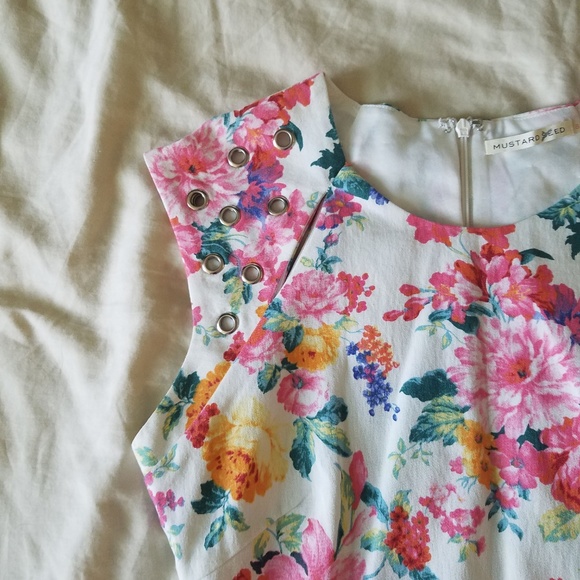 Mustard Seed Dresses Mustard Seed White Bodycon Minidress With